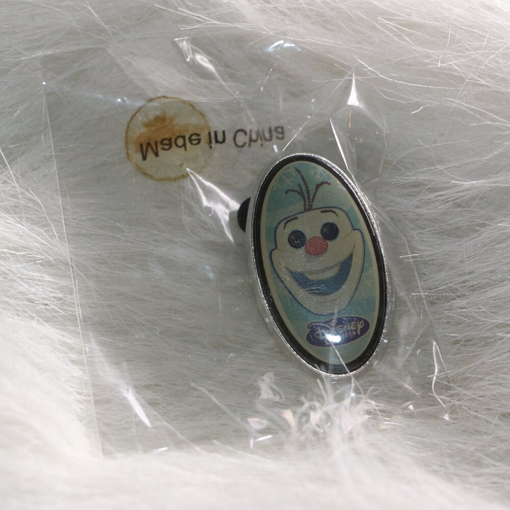 Funko Pop Disney Olaf Pin – Limited Edition 2017